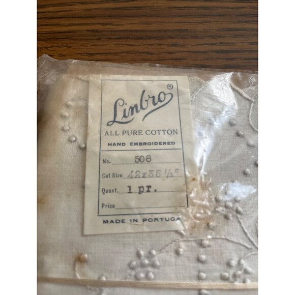 NOS Linbro hand embroidered white pillowcases 35.5”x42” - Picture 4 of 4